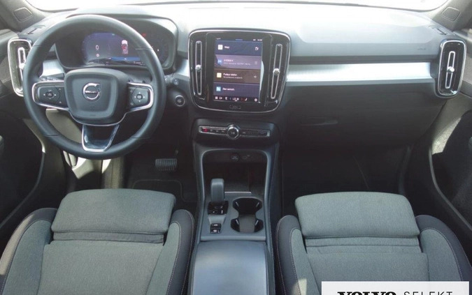 Volvo XC 40 cena 159900 przebieg: 40871, rok produkcji 2022 z Warszawa małe 631
